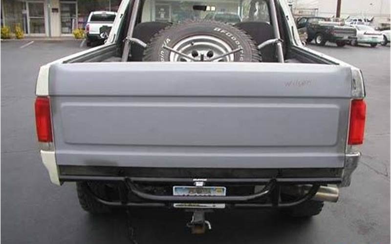 Upgraded 1989 Ford Bronco Tailgate