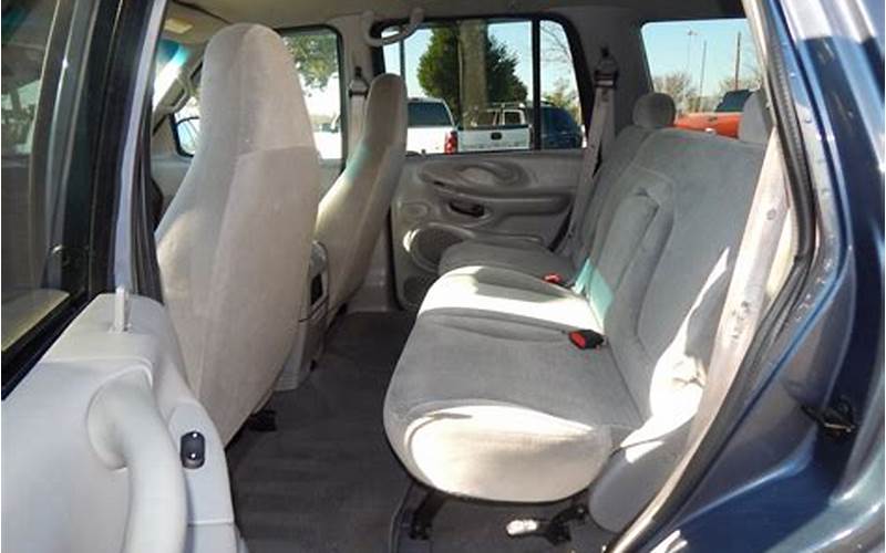 Used 2002 Ford Expedition Seats