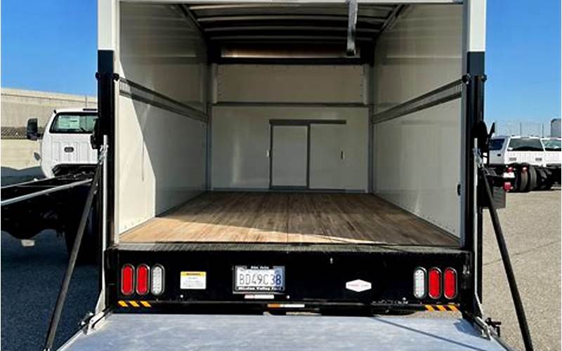 Uses Of A 16-Foot Box Truck
