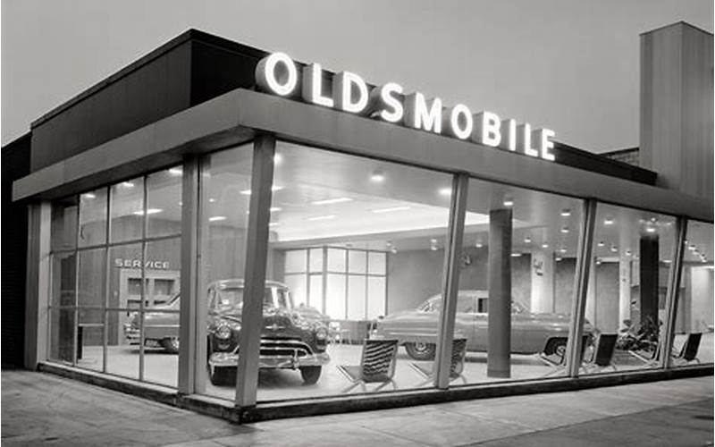 Vintage Car Dealership