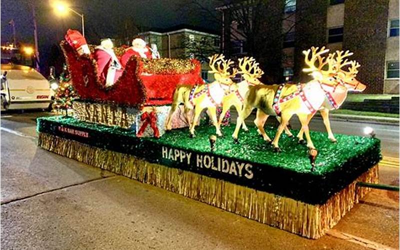 West Allis Christmas Parade 2022