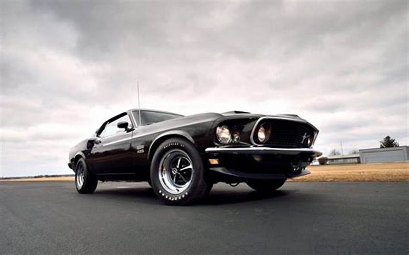 What Are The Benefits Of Owning A Classic Ford Mustang?