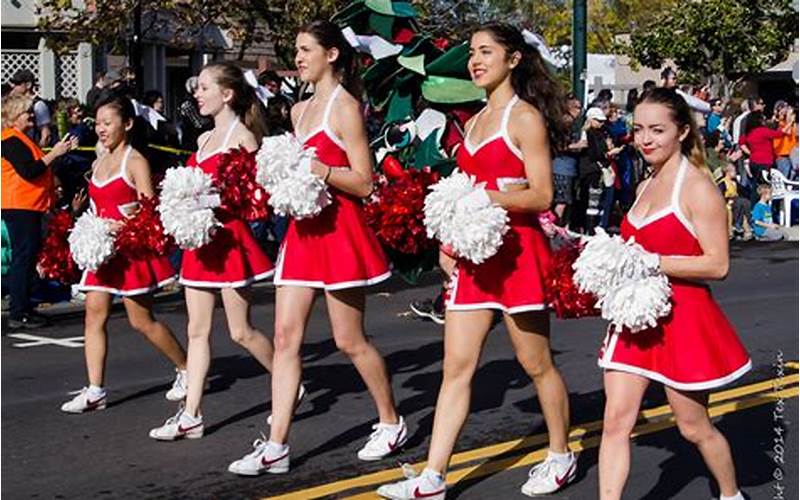 What To Wear To The Los Gatos Parade