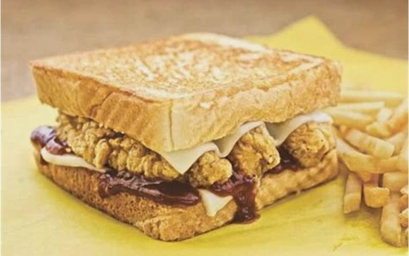 Whataburger BBQ Chicken Strip Sandwich