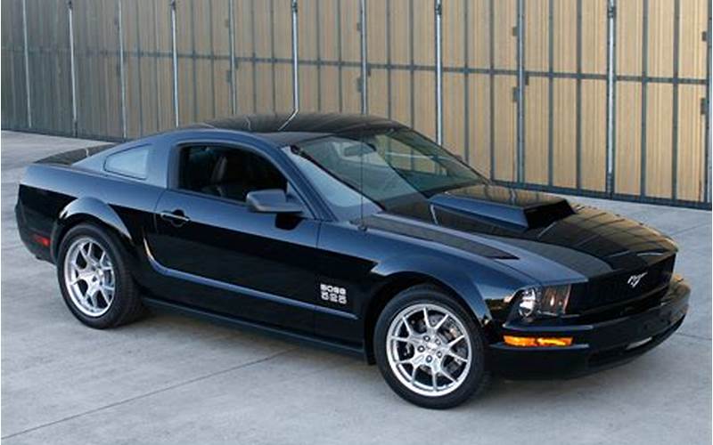 Why Buy 2005 Ford Mustang Gt