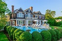 11 amazing summer rental homes in the Hamptons