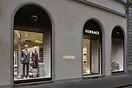 Versace en FlorenciaLuxury Retail