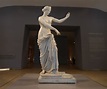 El mármol “Afrodita de Capua” se exhibe en el hall del Bellas Artes ...
