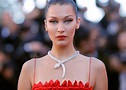 Mira el ‘extraño’ look de Bella Hadid que tiene a las redes sociales ...