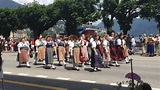 Festa com roupas tipicas da cultura Suiça Minha vida na Suiça - YouTube