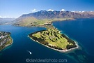Lake Wakatipu, Kelvin Heights Golf Course on Kelvin Peninsula and The ...