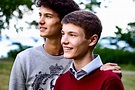 Foto's: Deense prins Felix (16) poseert met broer Nikolai - Blauw Bloed