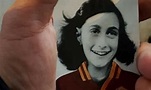 Lazio-Anna Frank, la vignetta del Fatto: la porta come entrata del ...