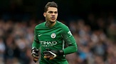 Ederson Moraes: Saya Bisa Main Sebagai Gelandang | Goal.com Indonesia