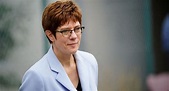 Bilanz und Ausblick: Verteidigungsministerin Kramp-Karrenbauer zur ...