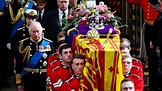 Mort d'Elizabeth II : le cercueil de la reine a quitté Londres pour ...