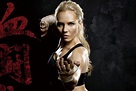 "Bloodsport" mit Kämpferinnen: Seht den ersten Trailer zu "Lady ...