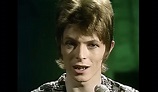 Enjoy This Performance Of David Bowie's 'Oh! You Pretty Things' From ...