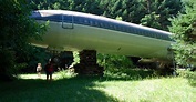 Check out this Boeing 727 that's been converted into a house