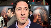 Rob Morrow chats on the red carpet for 'The People v. O.J. Simpson ...