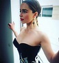 Emilia Clarke Instagram: Game Of Thrones star showcases feet in bath ...