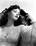Yvonne De Carlo | Yvonne de carlo, Vintage hollywood glamour, Hollywood ...