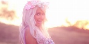 Paris Hilton's 'Come Alive' Music Video Is An Absurd Fairytale Rave ...