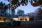 New Canaan, Connecticut, Stati Uniti: GLASS/Wood House by Kengo Kuma ...