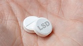 A woman took 550 times the usual dose of LSD, with surprisingly ...
