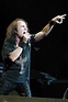 RIP Ronnie James Dio, profissão: deus do metal – PapodeHomem