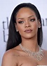 Rihanna ne ressemble plus à ça... (PHOTOS) | HuffPost Vivre