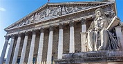 Palacio Borbón en 7th arrondissement of Paris, París, France | Sygic Travel