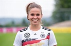 Melanie Leupolz sieht die Entwicklung im deutschen Frauenfußball ...