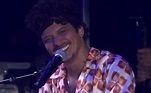 Seu Jorge comemora encontro com Bruno Mars no The Town: 'Noite muito ...