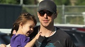 Conoce a las tiernas hijas de Eva Mendes y Ryan Gosling (FOTOS) | Telemundo