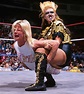 90年代の伝説！ 日本人初WWE世界女子王者・ブル中野 | Women's wrestling, Female wrestlers ...