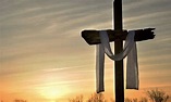 5 maneras de contemplar y honrar la cruz de Cristo - Restaura Ministerios
