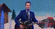 Saturday Sessions: Chris Isaak performs "Dogs Love Christmas" - TrendRadars