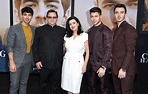 Who are the Jonas Brothers' parents? | The US Sun