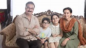 Vinay Pathak World: Revealing Weight, Age, Husband, Biography, Family ...