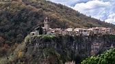 File:Castellfollit de la Roca in November.jpg - Wikimedia Commons