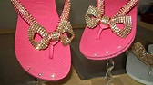 SANDALIAS HAVAIANAS COM STRASS: HAVAIANAS COM LAÇO DE MANTA EM STRASS