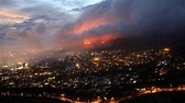 Cape Town fire: Residents evacuated on city's outskirts - BBC News