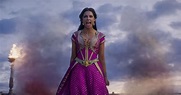 Aladdin: Naomi Scott as Jasmine performs Speechless on the sets of Guy ...