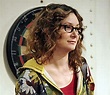 Leslie Winkle - Big Bang Theory - Sara Gilbert - Character profile ...