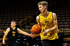 Josh Dix, Iowa hoops G, reveals stage in recovery process after season ...