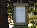 Grabstätte des Politikers Guido Westerwelle auf dem Melatenfriedhof ...