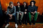 The Raconteurs anuncia nuevo disco: 'Help Us Stranger'