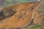 'Inevitable' landslide takes 15m section from Dorset coastal path ...