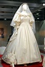 Princess Diana’s Wedding Dress Photos & Details | Heavy.com